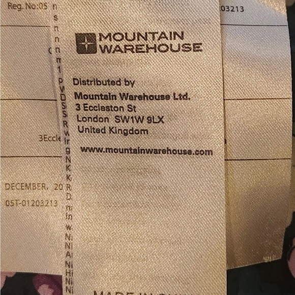 Mountain Hardwear Women's Quilted Vest - Dark Blue - Picture 6 of 10